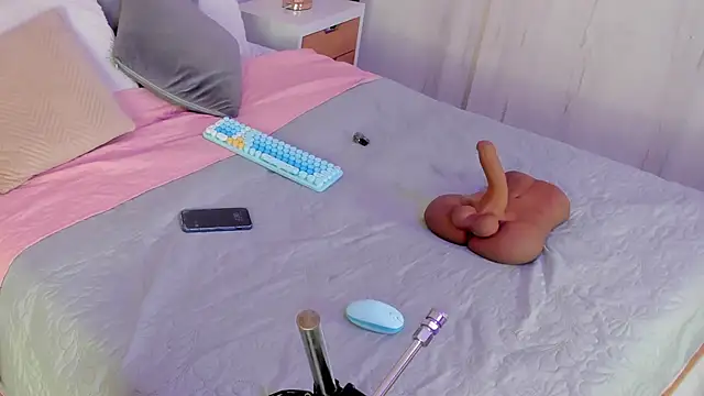 elena mature online show from 18, 10, 2025