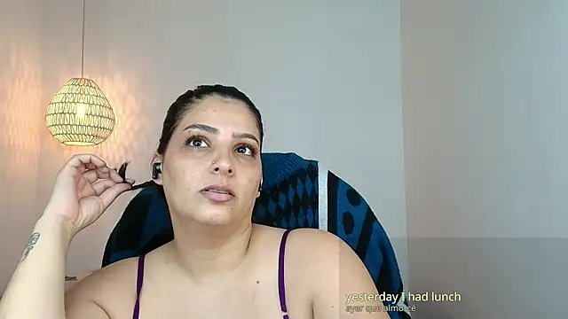 YummyAnna  online show from 8, 5, 2026