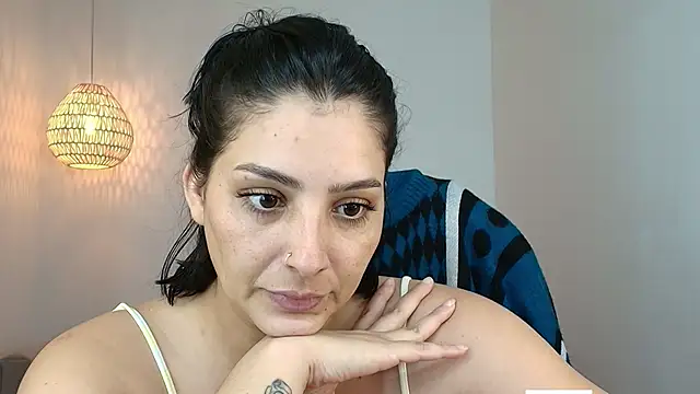 YummyAnna  online show from 13, 5, 2026