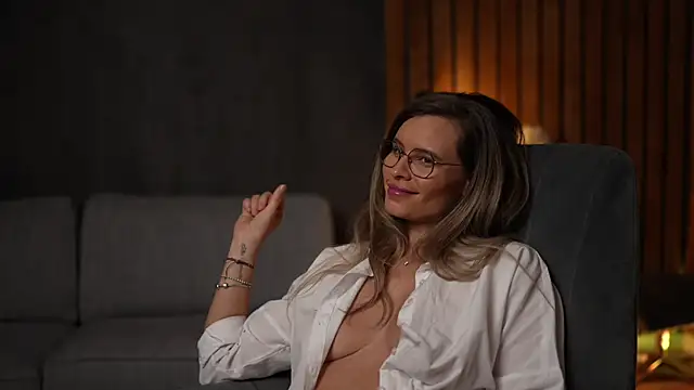 Snapshot of BrandyWhite chatting on 3, 12, 2024 BrandyWhite online show from 3, 12, 2024