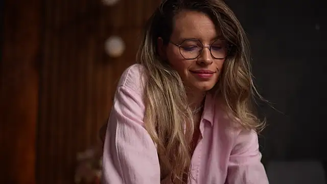 Snapshot of BrandyWhite chatting on 3, 11, 2025 BrandyWhite online show from 3, 11, 2025