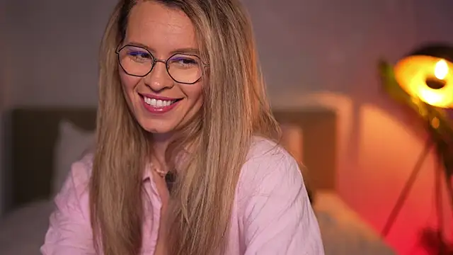 BrandyWhite online show from 24, 5, 2026