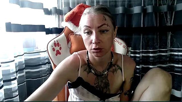 cold lollipop online show from 13, 4, 2026