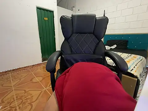 Max TheHorseDick online show from 7, 3, 2025