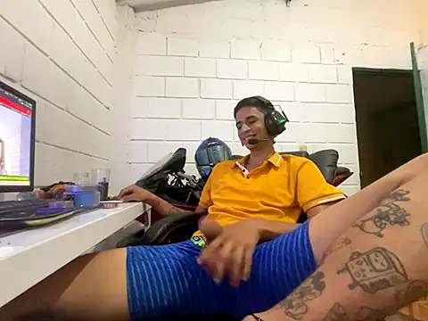 Max TheHorseDick online show from 21, 10, 2025