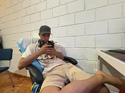 Max TheHorseDick online show from 15, 1, 2026