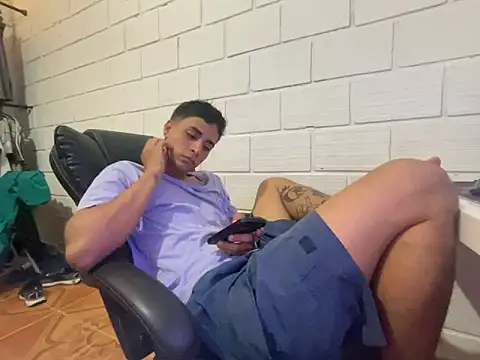 Max TheHorseDick online show from 9, 2, 2026