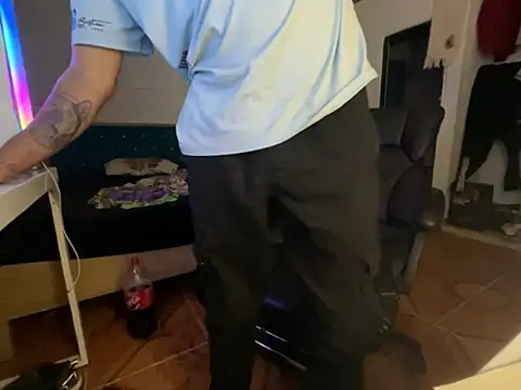 Max TheHorseDick online show from 8, 4, 2026