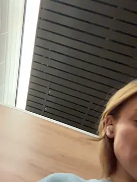 Snapshot of -AngelAri- chatting on 12, 1, 2025 -AngelAri- online show from 12, 1, 2025