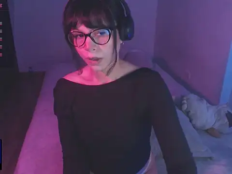 Snapshot of alien__show chatting on 19, 5, 2026 alien show online show from 19, 5, 2026