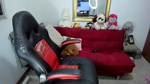 Snapshot of NicolettColin chatting on 27, 12, 2024 NicolettColin online show from 27, 12, 2024