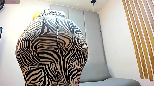 AlishaPalmer online show from 15, 11, 2025