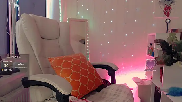 marycum2u online show from 9, 4, 2026