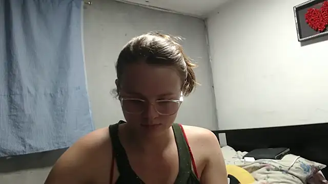 HellenMiyer1111 online show from 3, 3, 2025