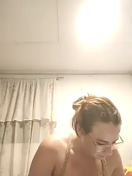 HellenMiyer1111 online show from 15, 10, 2025