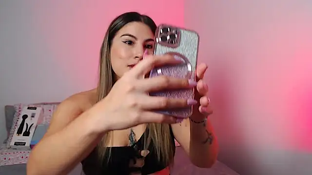 amelie collins online show from 27, 1, 2025