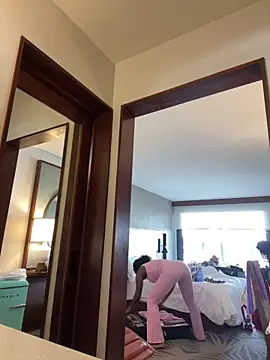 mochamimi online show from 23, 4, 2026