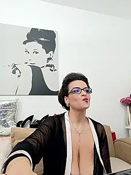 RebeccaNoble online show from 7, 1, 2026