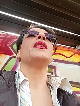 RebeccaNoble online show from 14, 4, 2026