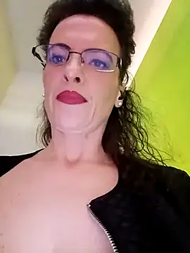 RebeccaNoble online show from 25, 4, 2026