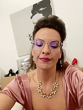 Snapshot of RebeccaNoble chatting on 9, 5, 2026 RebeccaNoble online show from 9, 5, 2026