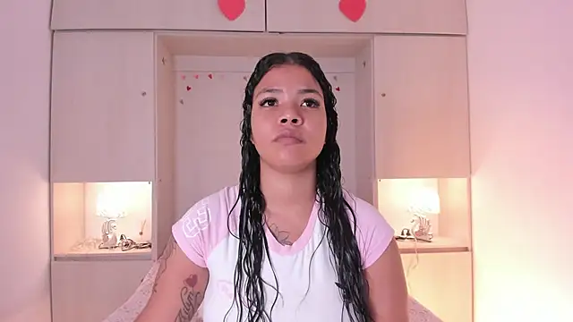 Snapshot of SophiaaStone chatting on 15, 5, 2026 SophiaaStone online show from 15, 5, 2026