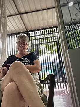 slutgold online show from 8, 6, 2026