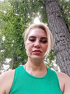 Snapshot of JennyOMay chatting on 5, 7, 2026 JennyOMay online show from 5, 7, 2026