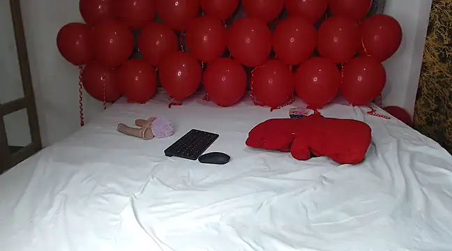 Naughtymis online show from 15, 2, 2025