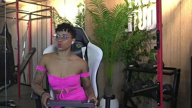 kelly thomson online show from 15, 7, 2026