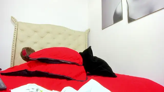 Snapshot of izzy_cum chatting on 11, 1, 2025 izzy cum online show from 11, 1, 2025