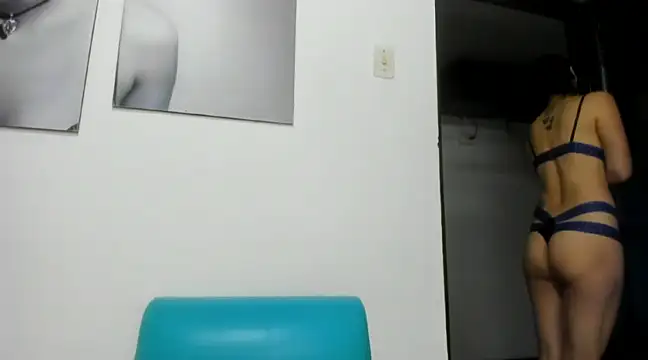 Snapshot of izzy_cum chatting on 19, 1, 2025 izzy cum online show from 19, 1, 2025