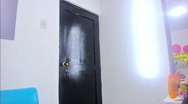 Snapshot of izzy_cum chatting on 29, 1, 2025 izzy cum online show from 29, 1, 2025