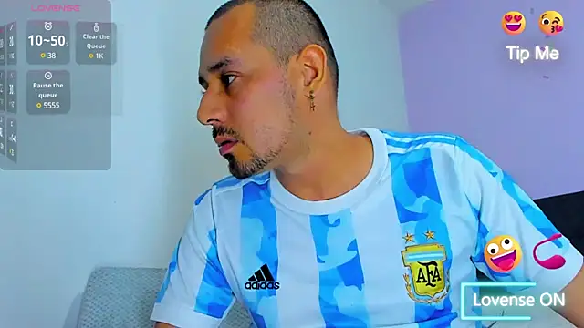 jhonyalzate2 online show from 30, 12, 2024