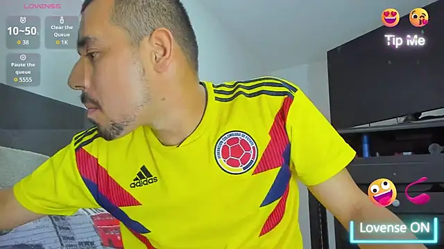 jhonyalzate2 online show from 29, 1, 2025