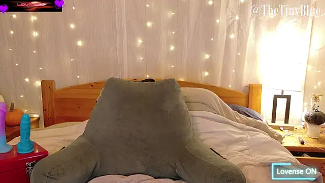 thetinyblue online show from 15, 10, 2025