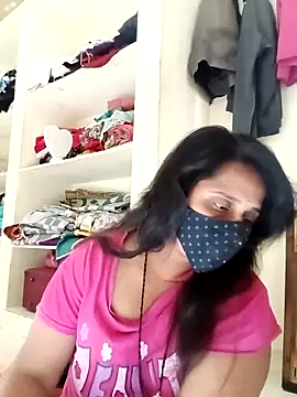 Snapshot of Indiantina chatting on 9, 11, 2025 Indiantina online show from 9, 11, 2025