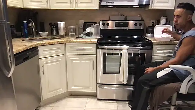 BigGuyMuscle online show from 16, 9, 2025