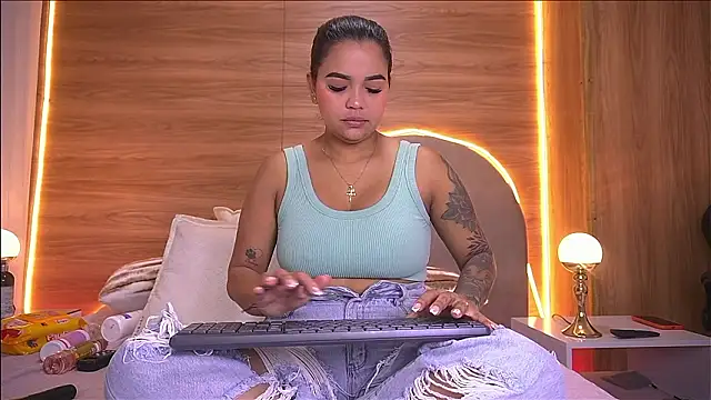 alexaa walker online show from 13, 2, 2026