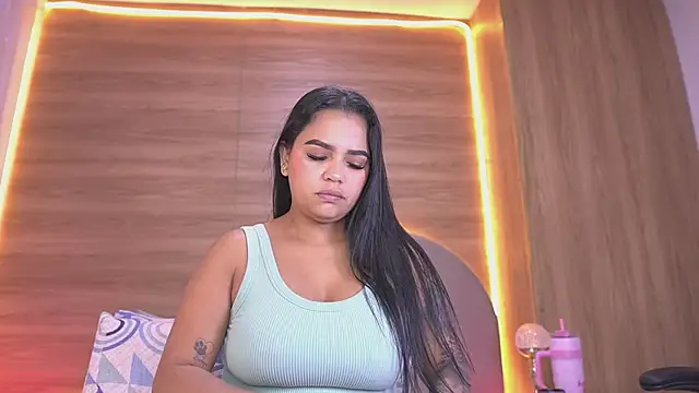 alexaa walker online show from 23, 4, 2026
