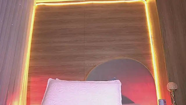 Snapshot of alexaa_walker chatting on 14, 5, 2026 alexaa walker online show from 14, 5, 2026