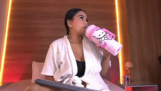 Snapshot of alexaa_walker chatting on 31, 5, 2026 alexaa walker online show from 31, 5, 2026
