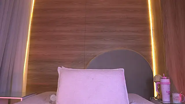 Snapshot of alexaa_walker chatting on 4, 6, 2026 alexaa walker online show from 4, 6, 2026