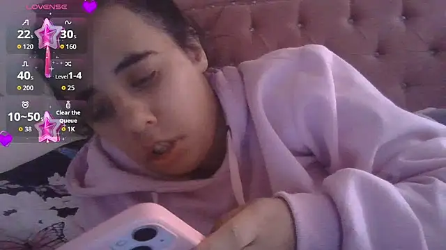 Snapshot of annarose19 chatting on 25, 6, 2026 annarose19 online show from 25, 6, 2026