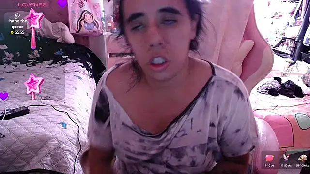 Snapshot of annarose19 chatting on 24, 7, 2026 annarose19 online show from 24, 7, 2026