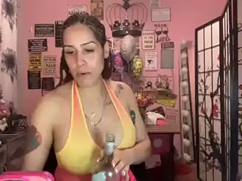 latinacubana online show from 11, 1, 2025