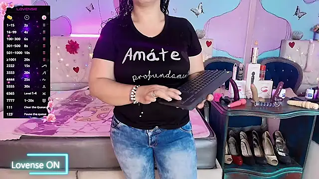 Zaly mature online show from 24, 4, 2026