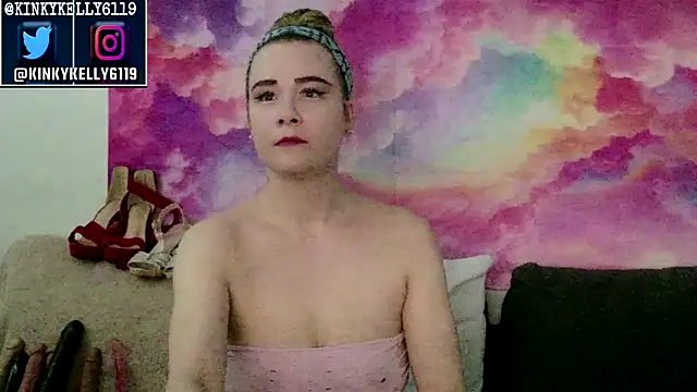 Snapshot of Kellylynn69 chatting on 23, 11, 2025 Kellylynn69 online show from 23, 11, 2025