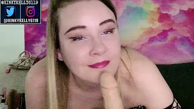 Snapshot of Kellylynn69 chatting on 13, 3, 2026 Kellylynn69 online show from 13, 3, 2026