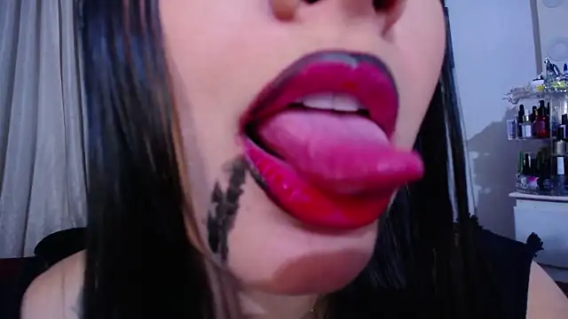 Sharlottee online show from 10, 7, 2026